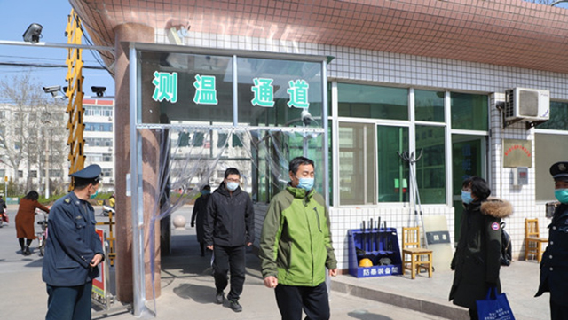 安裝熱成像測溫儀,提升學(xué)校師生測溫進校效率