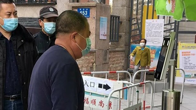 人臉識別門禁測溫系統(tǒng)進(jìn)入社區(qū)，為小區(qū)疫情防控添磚加瓦