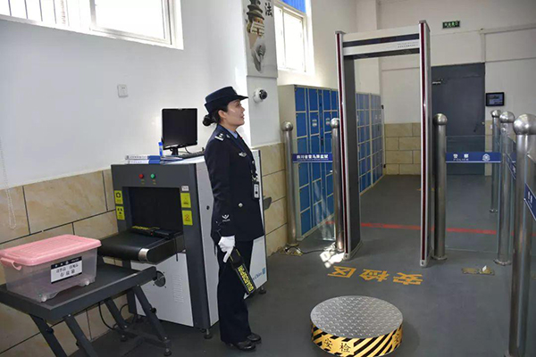 監(jiān)獄手機(jī)安檢門(mén)