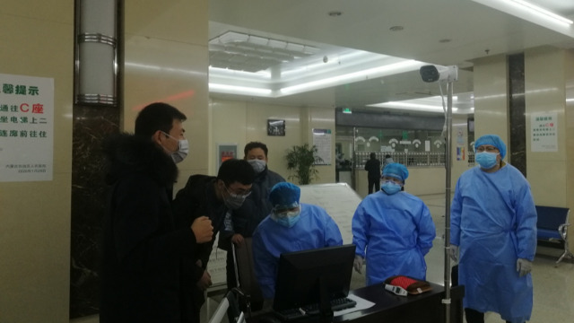 熱成像人臉識(shí)別測(cè)溫儀