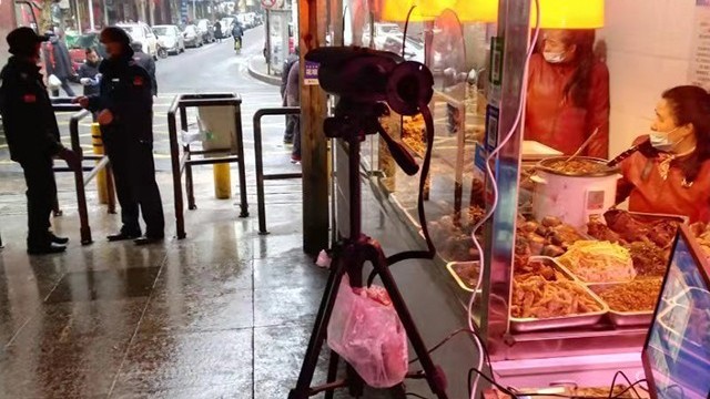 農(nóng)貿(mào)市場(chǎng)配備熱成像人體測(cè)溫儀防疫，開啟高科技疫情防控新模式