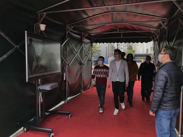 紅外線非接觸式自動(dòng)測溫儀