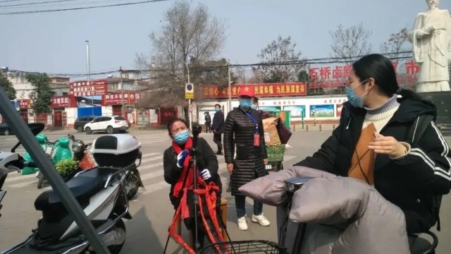 社區(qū)大型紅外線熱成像測(cè)溫儀上崗,為疫情防控工作提供有力保障