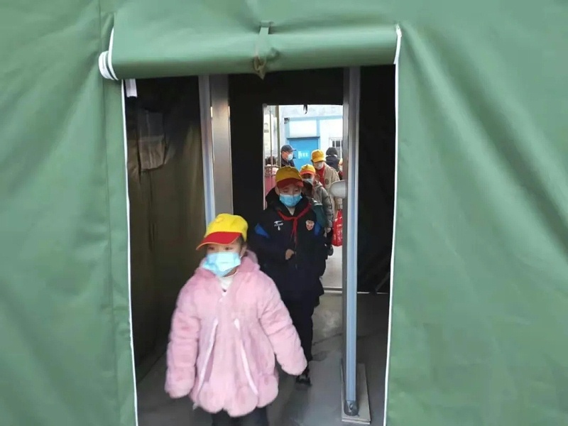 熱成像學校人體測溫門